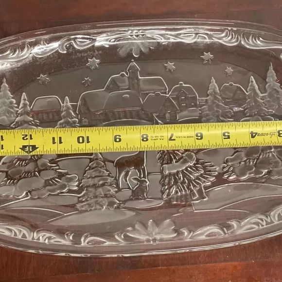 Vintage Mikasa Christmas Carol Crystal Glass Serving Platter 15×9 1/2 - Picture 4 of 5
